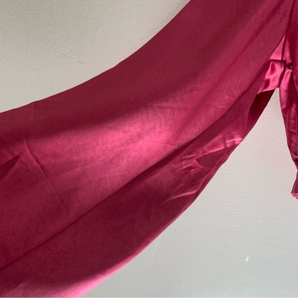 NWT Line and Dot Simone Long Sleeve Top in Cranberry M - Picture 7 of 12